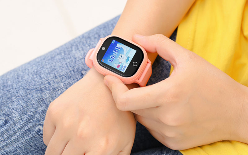 GPS được tích hợp trên đồng hồ đeo tay trẻ em